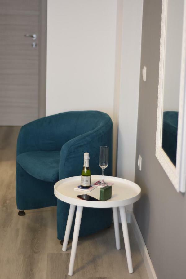 M&F Luxury Suites M Suite Thessaloniki Exterior photo